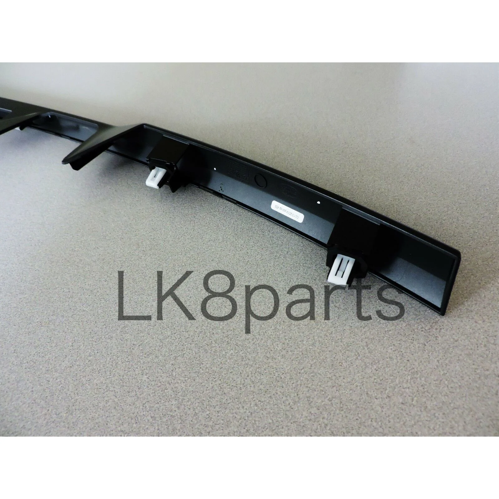 GENUINE STEALTH BLACK TAILGATE TRIM MOLDING LR060316 - Image 3