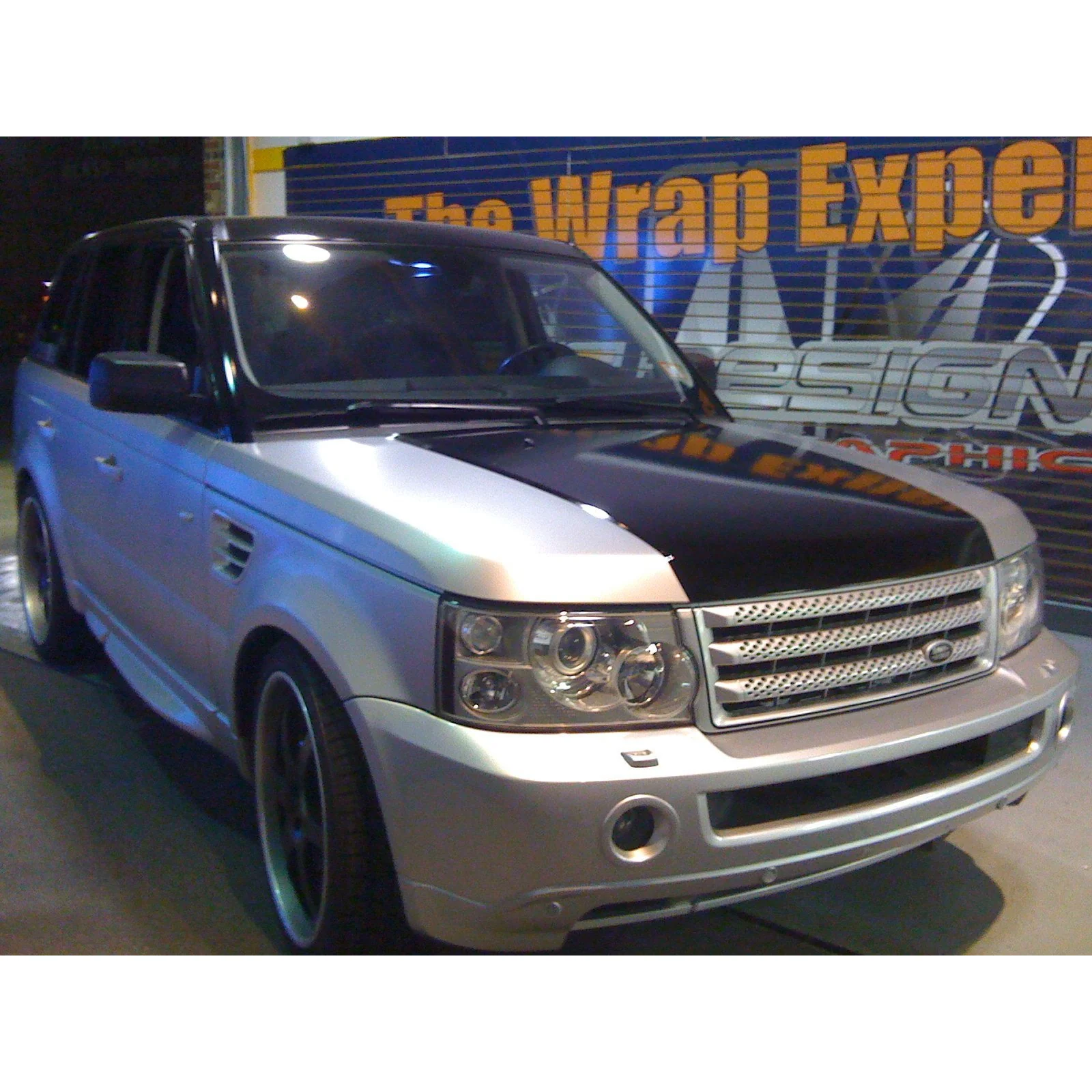 RANGE ROVER SPORT HOOD BLACKOUT