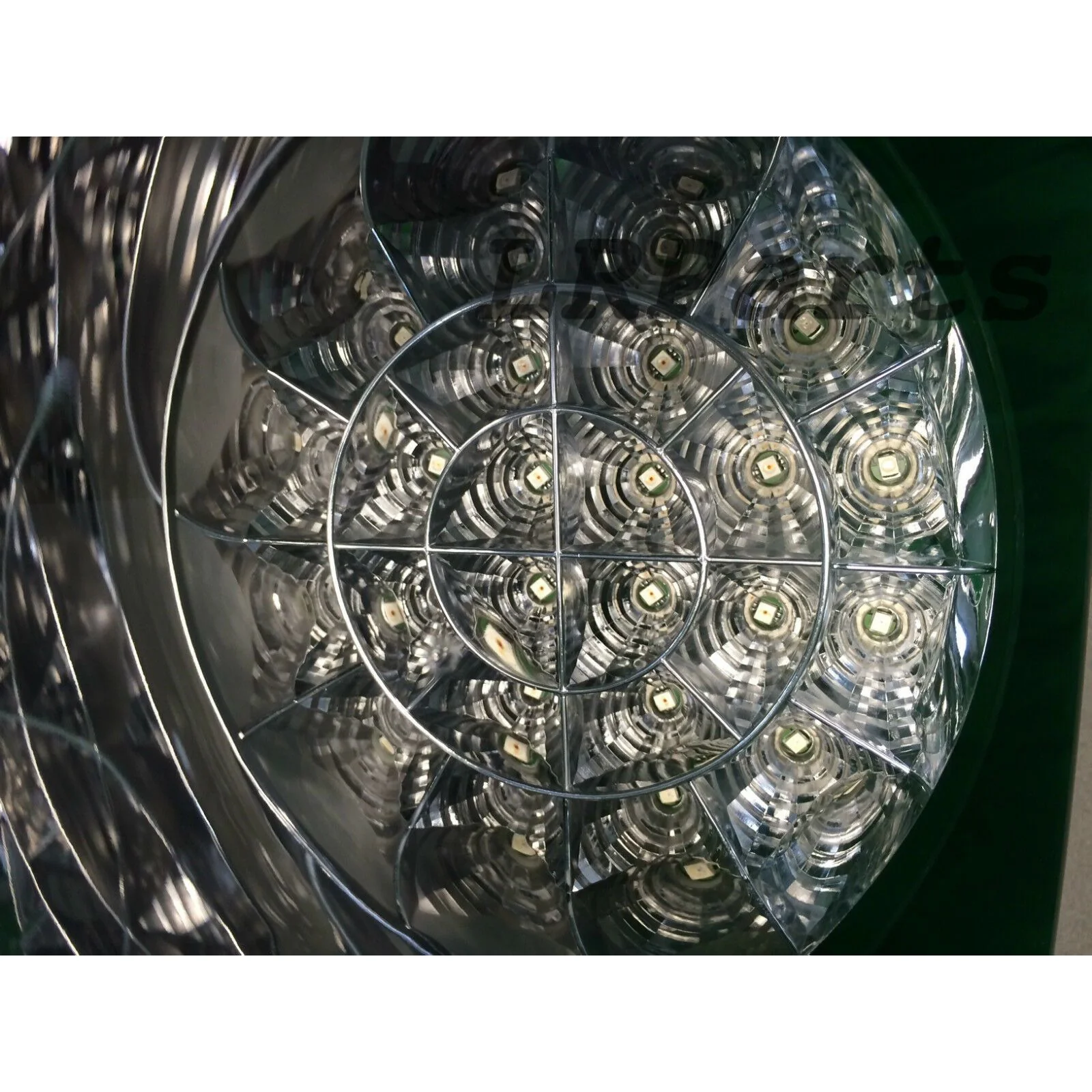 REAR TAIL LAMP LIGHT RIGHT RH GENUINE - Image 4