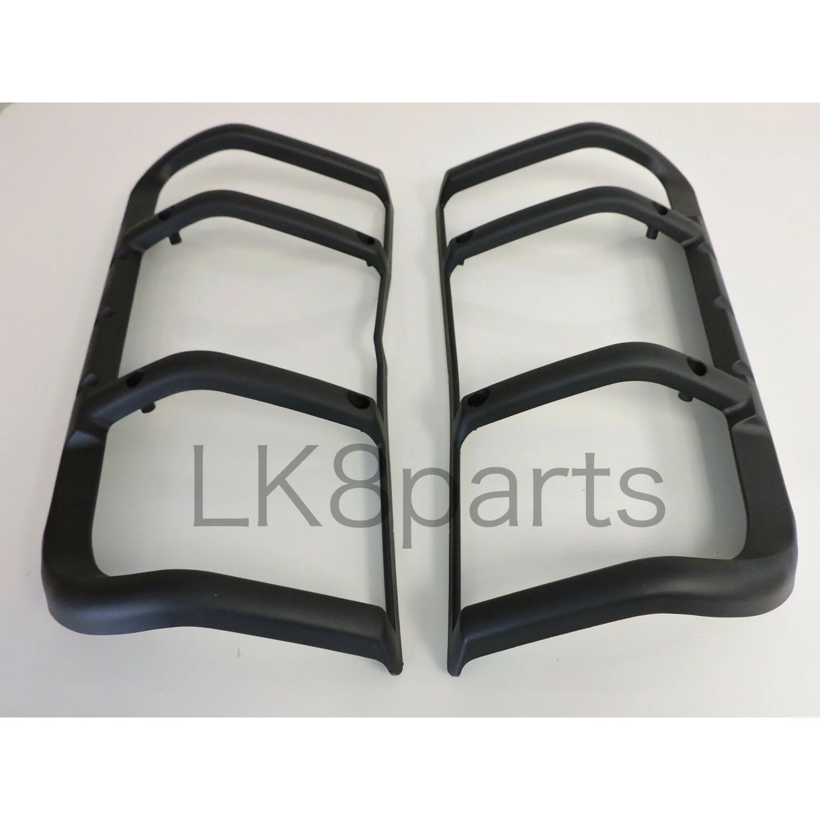 REAR TAIL LIGHT GUARDS G4 STYLE - Image 7